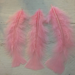 Feathers Light Pink R35 20 Pieces, These are Lovely and Soft, Perfect for Crafts, Sizes Vary in pack 10-15cm