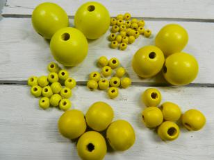 Wood Yellow, this is a Display of all the Yellow Wood Beads available
