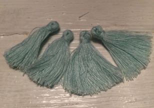 Tassel 10-Light Blue-R30 (20 pieces)