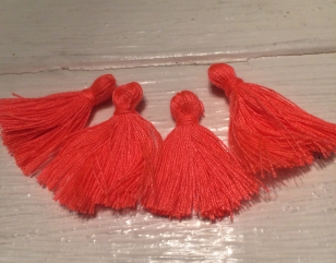 Tassel 2-Bright Orange R30 (20 Pieces)