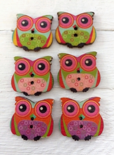Wood Button Owl-A Lovely mixed selection of the Owls