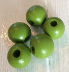 Wood Lime Green 16mm R25 +/ 70 pieces (500 gram packs available)